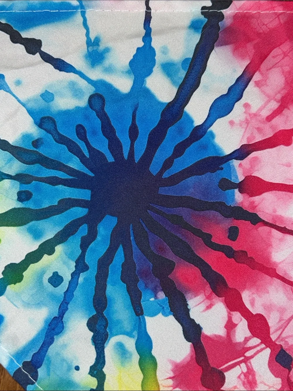 Set of 5 Pup 🐶 Bandanas 🌻 🐾 beach 🏖️ balls tie dye and pink doggies